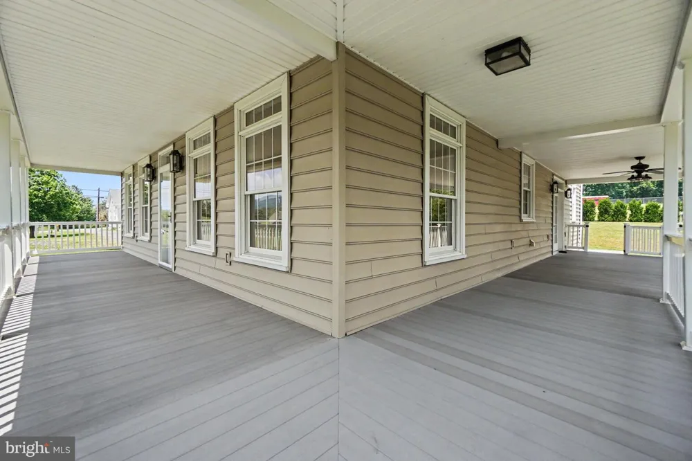 372 S GOOD SPRING ROAD Hegins, PA 17938