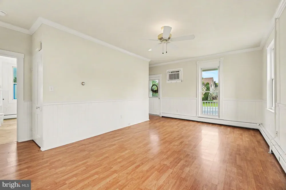 372 S GOOD SPRING ROAD Hegins, PA 17938