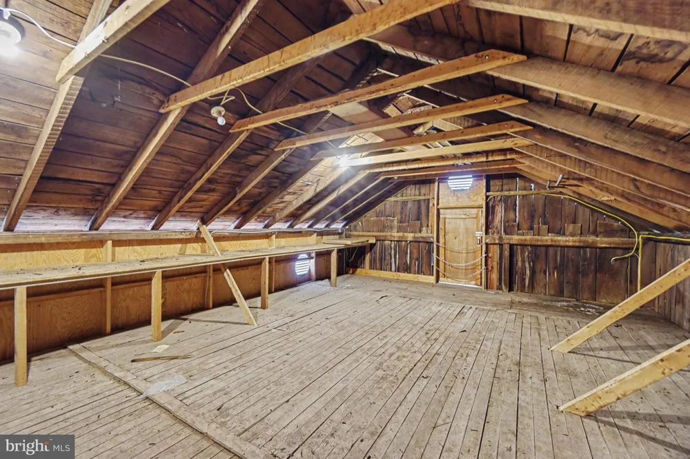 372 S GOOD SPRING ROAD Hegins, PA 17938