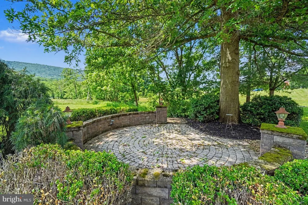 372 S GOOD SPRING ROAD Hegins, PA 17938