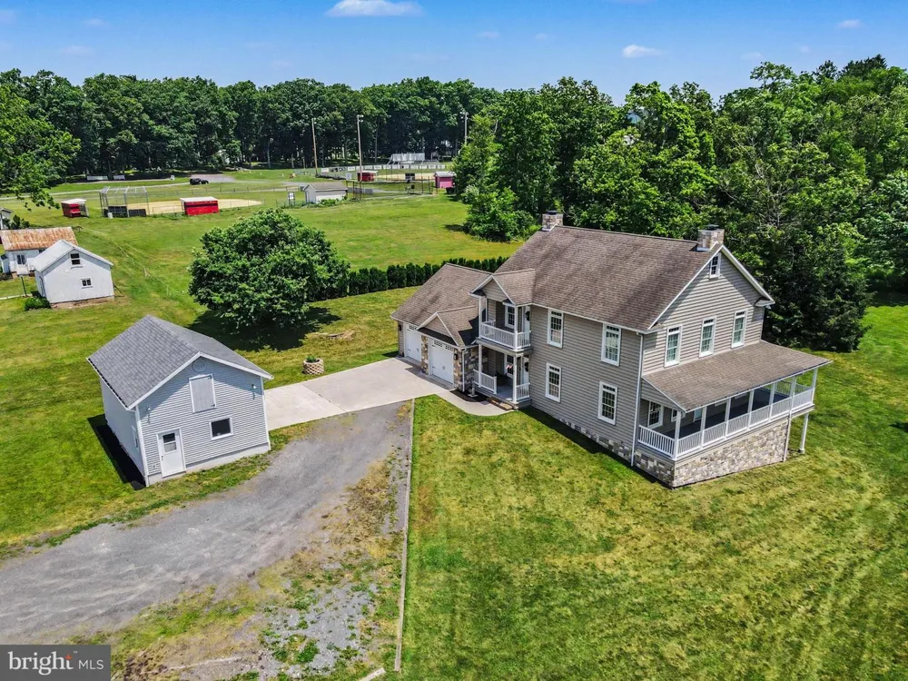 372 S GOOD SPRING ROAD Hegins, PA 17938