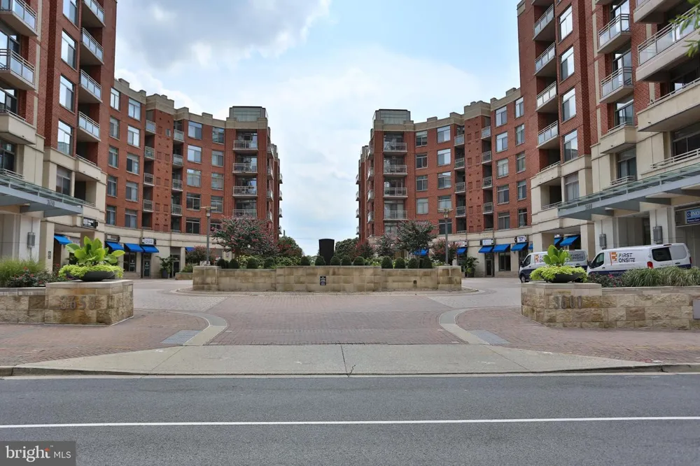 3600 S GLEBE ROAD #406W Arlington, VA 22202
