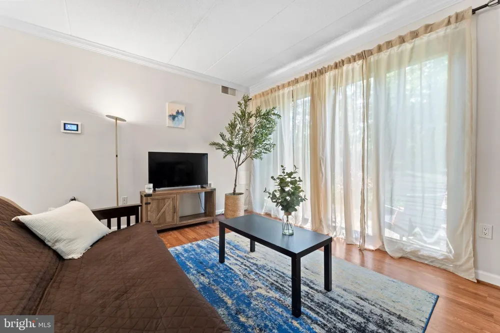 11617 WINDBLUFF COURT #9B Reston, VA 20191