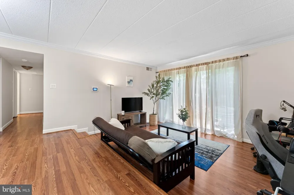 11617 WINDBLUFF COURT #9B Reston, VA 20191