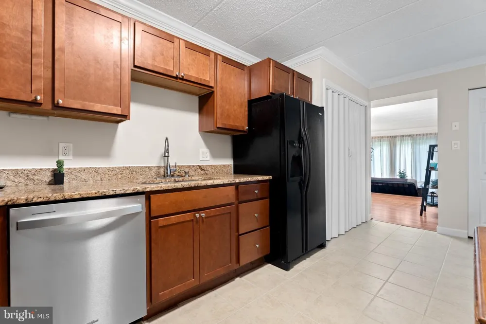 11617 WINDBLUFF COURT #9B Reston, VA 20191