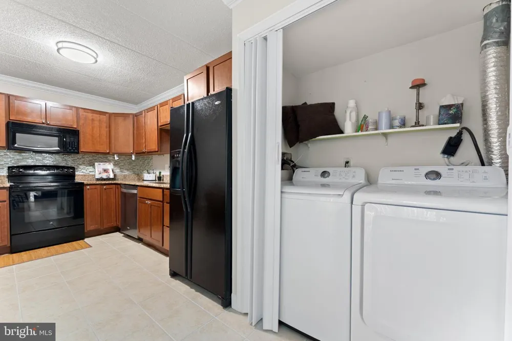 11617 WINDBLUFF COURT #9B Reston, VA 20191