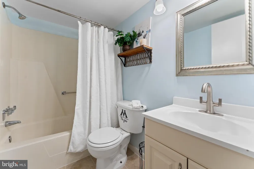 11617 WINDBLUFF COURT #9B Reston, VA 20191