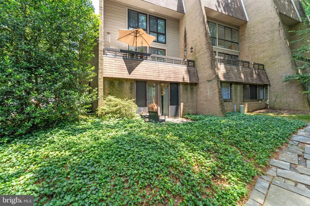 11617 WINDBLUFF COURT #9B Reston, VA 20191