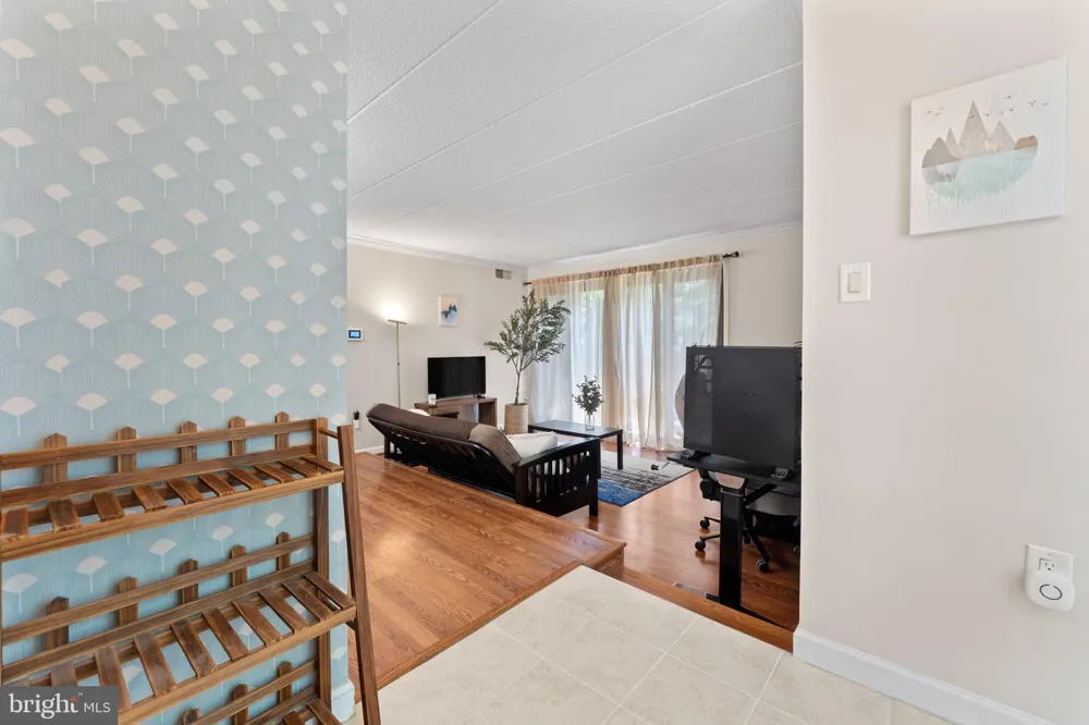 11617 WINDBLUFF COURT #9B Reston, VA 20191