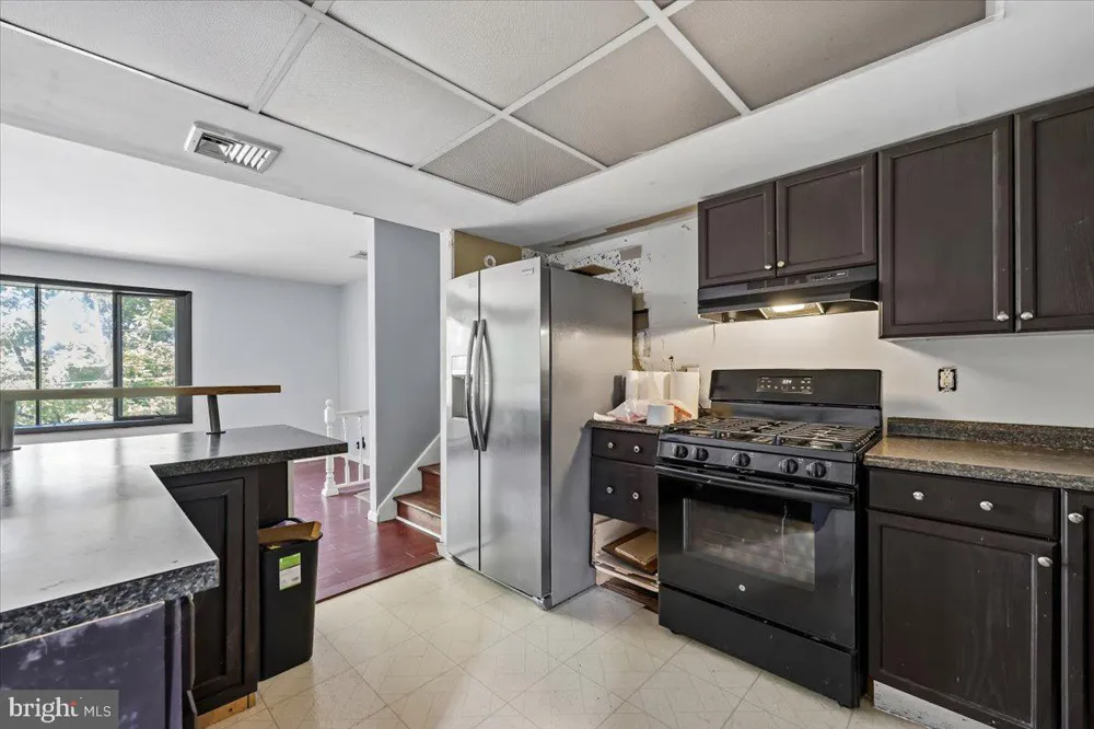 2230 LEHIGH AVENUE Whitehall, PA 18052
