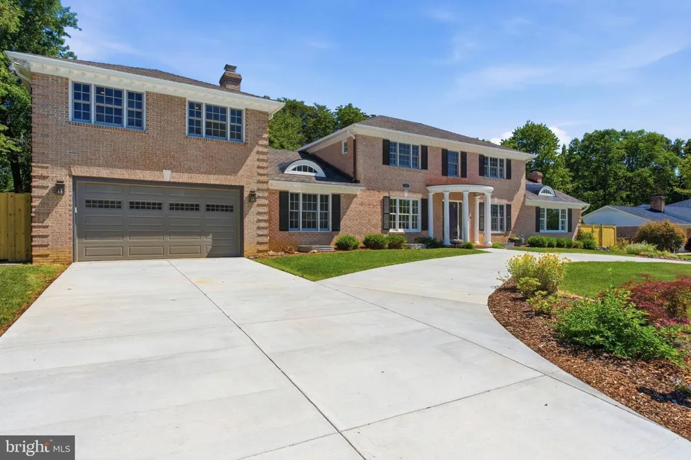1337 KINGSTON AVENUE Alexandria, VA 22302