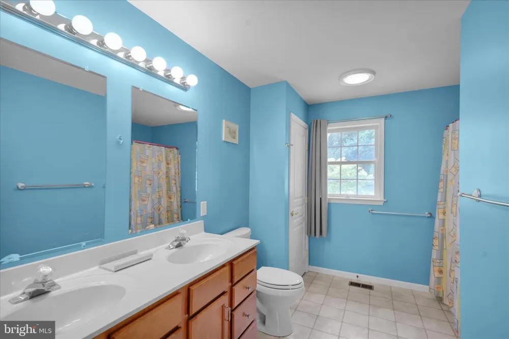480 PATHFINDER DRIVE Birdsboro, PA 19508