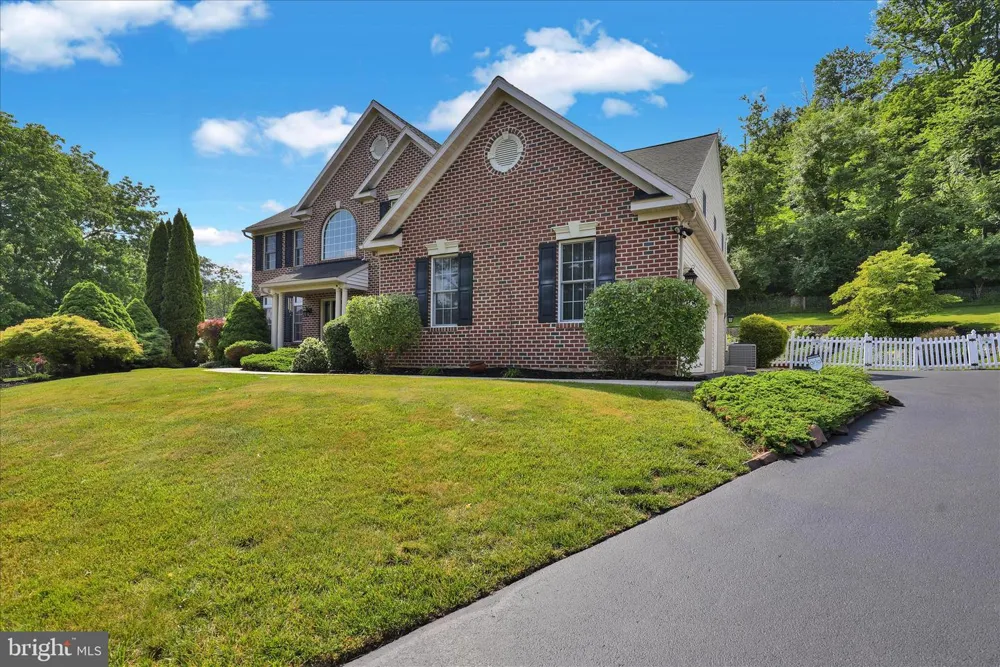 480 PATHFINDER DRIVE Birdsboro, PA 19508