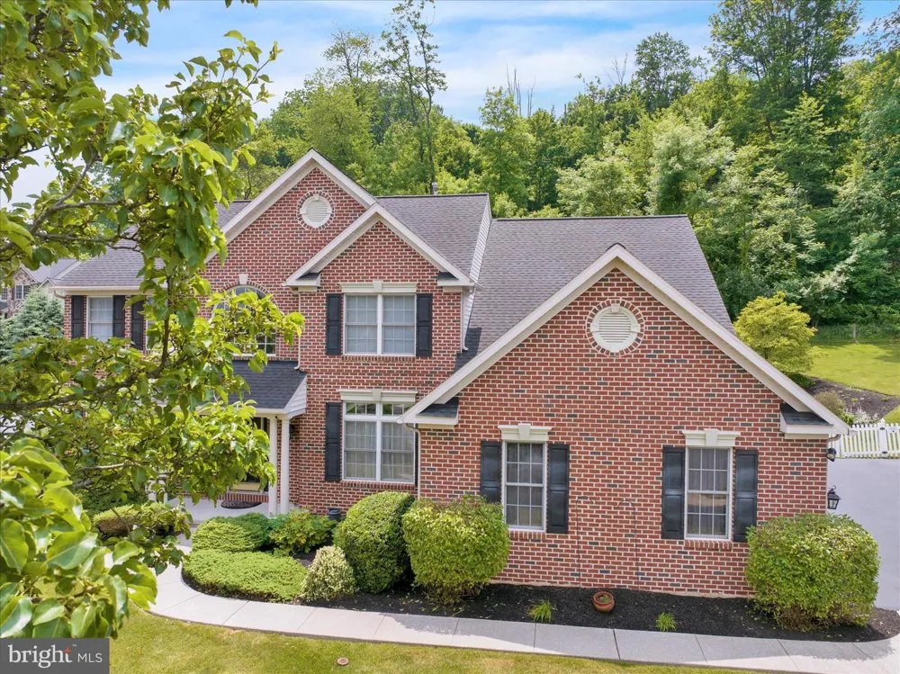 480 PATHFINDER DRIVE Birdsboro, PA 19508