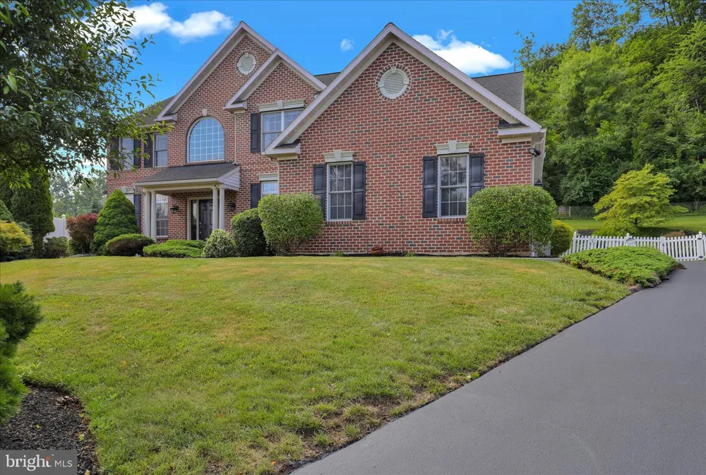 480 PATHFINDER DRIVE Birdsboro, PA 19508