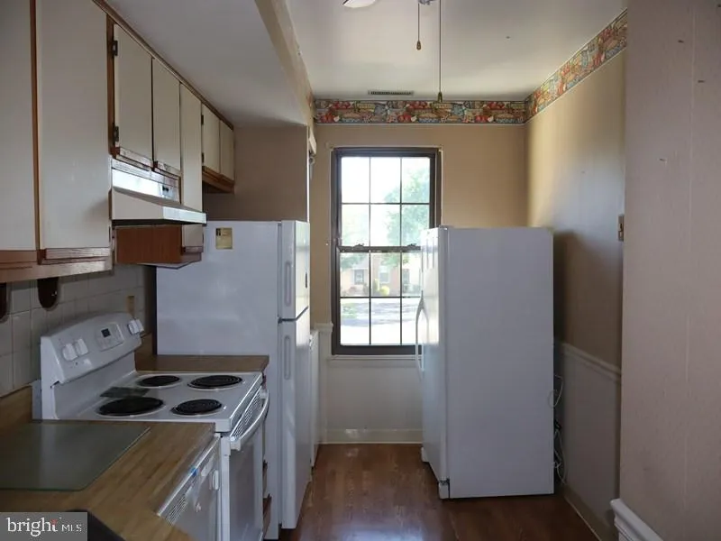 12 LUMBER JACK CIRCLE #22-B Horsham, PA 19044