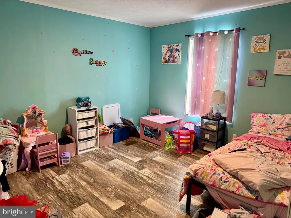 386 ROYAL CREST DRIVE Martinsburg, WV 25405