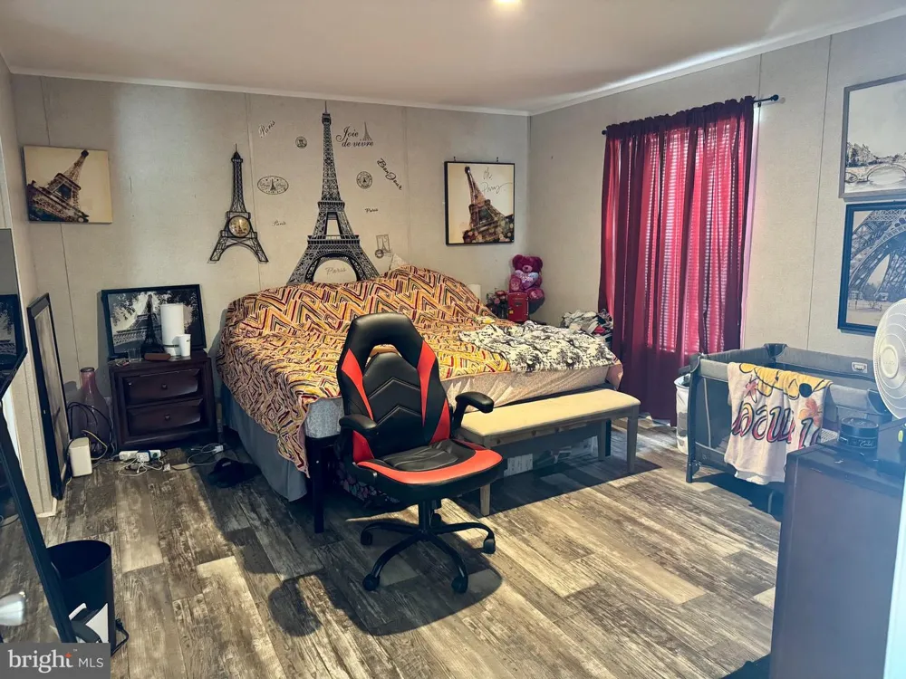 386 ROYAL CREST DRIVE Martinsburg, WV 25405