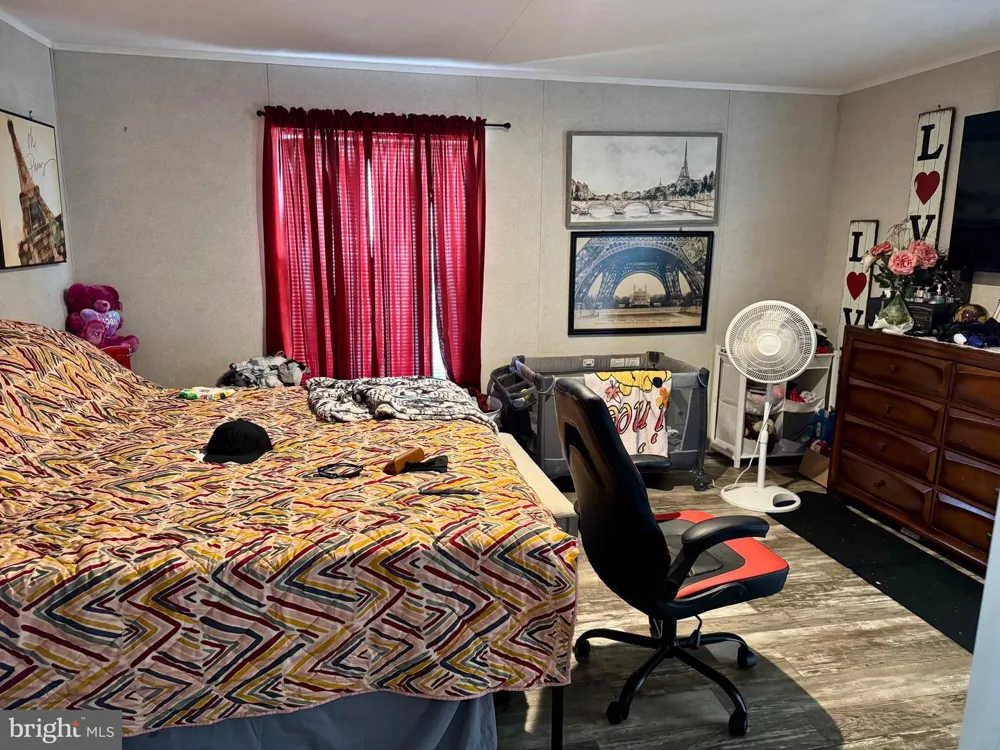 386 ROYAL CREST DRIVE Martinsburg, WV 25405