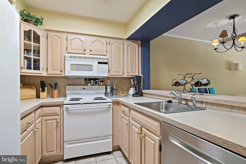 1704 PARK DRIVE #A313 Wilmington, DE 19806