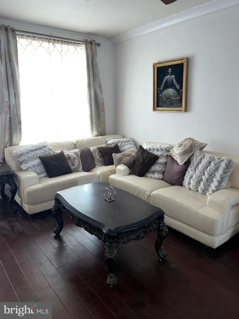 541 SPRING STREET Reading, PA 19601
