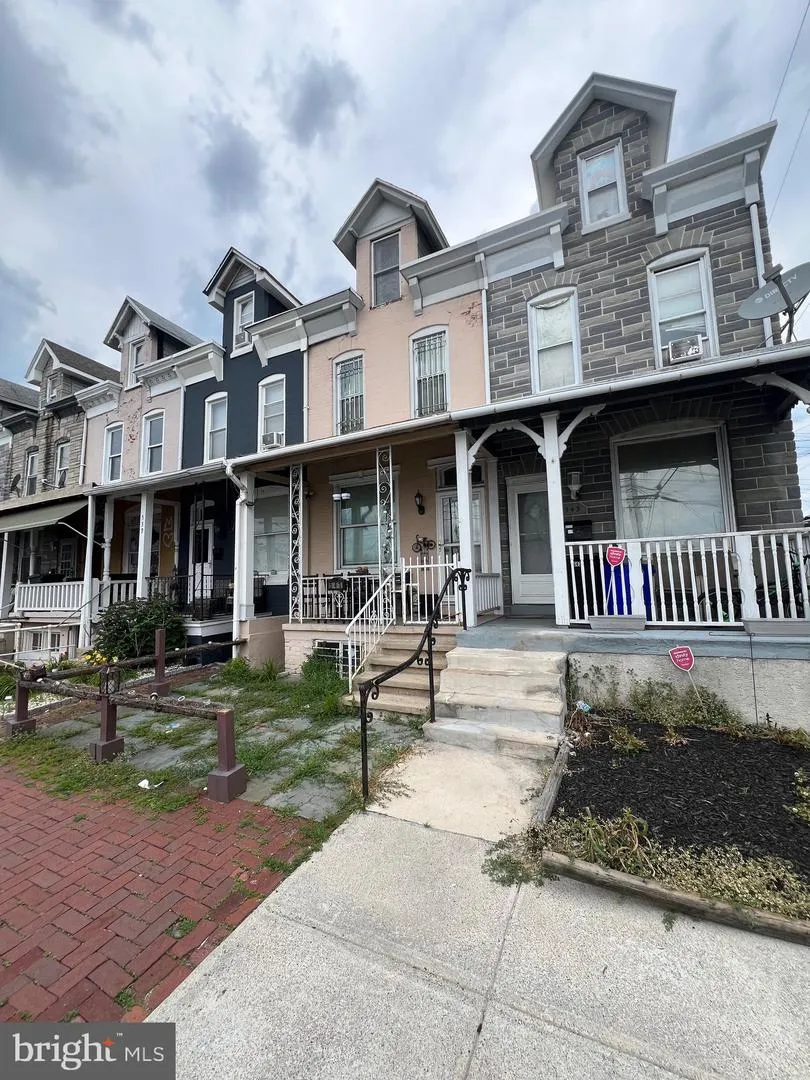 541 SPRING STREET Reading, PA 19601