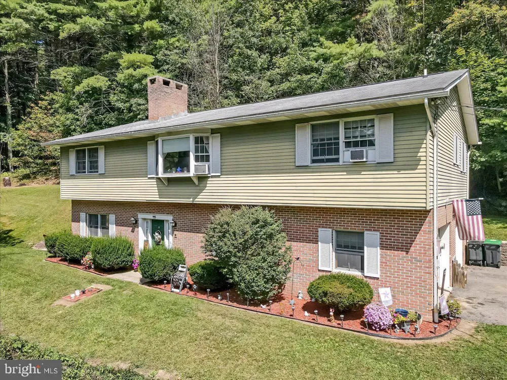 141 CHURCH HILL ROAD Lehighton, PA 18235