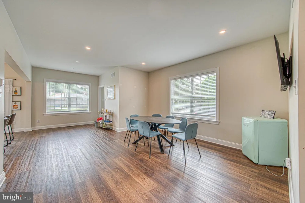 207 2ND AVENUE Newtown Square, PA 19073