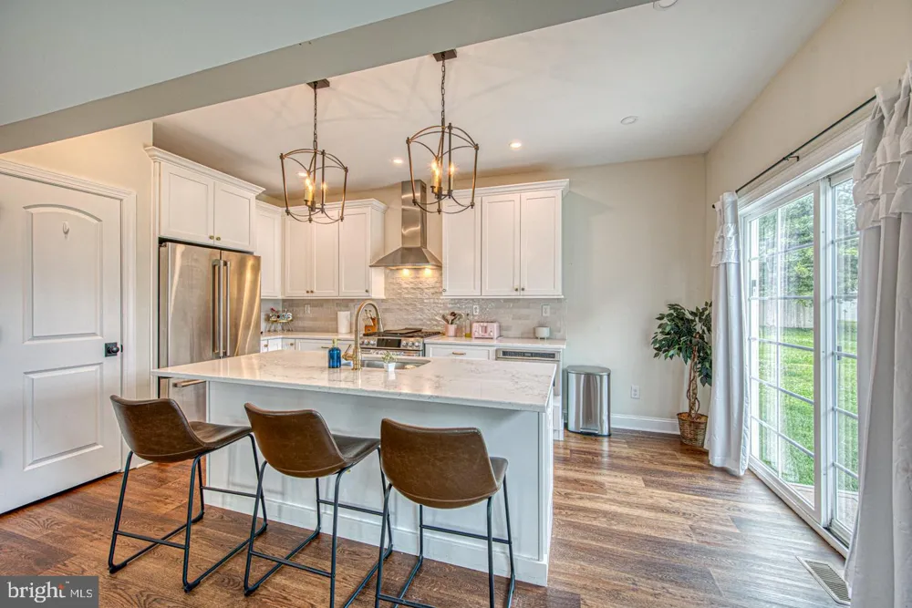 207 2ND AVENUE Newtown Square, PA 19073
