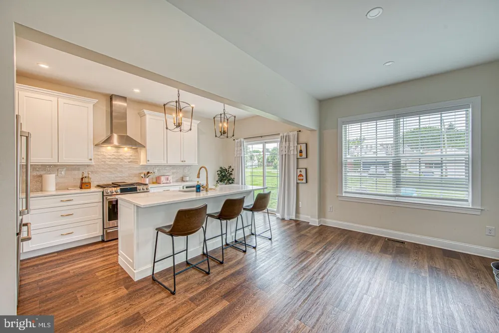 207 2ND AVENUE Newtown Square, PA 19073