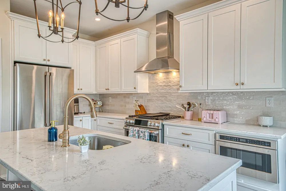 207 2ND AVENUE Newtown Square, PA 19073