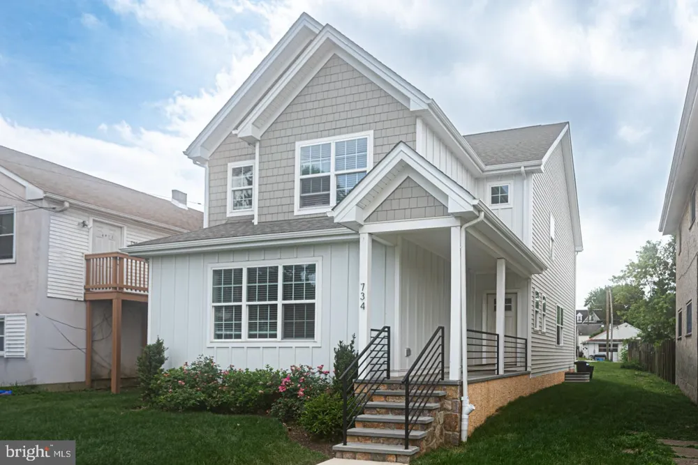 207 2ND AVENUE Newtown Square, PA 19073