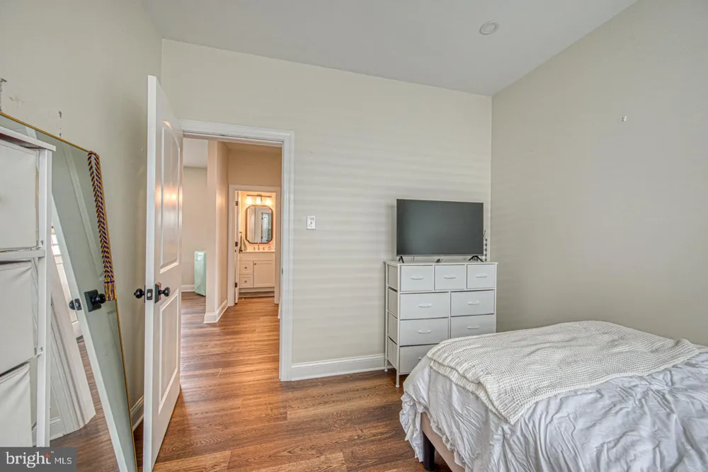 207 2ND AVENUE Newtown Square, PA 19073