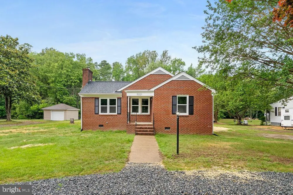 10221 DAHLGREN ROAD King George, VA 22485