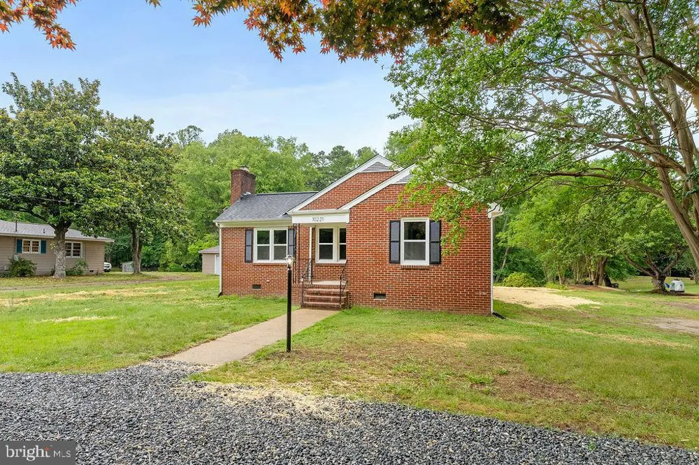 10221 DAHLGREN ROAD King George, VA 22485