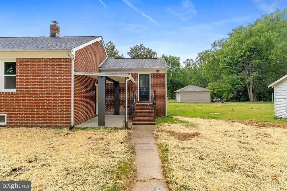 10221 DAHLGREN ROAD King George, VA 22485