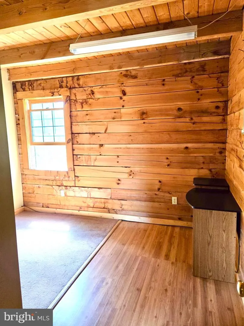 219 FOX SQUIRREL LANE Cabins, WV 26855