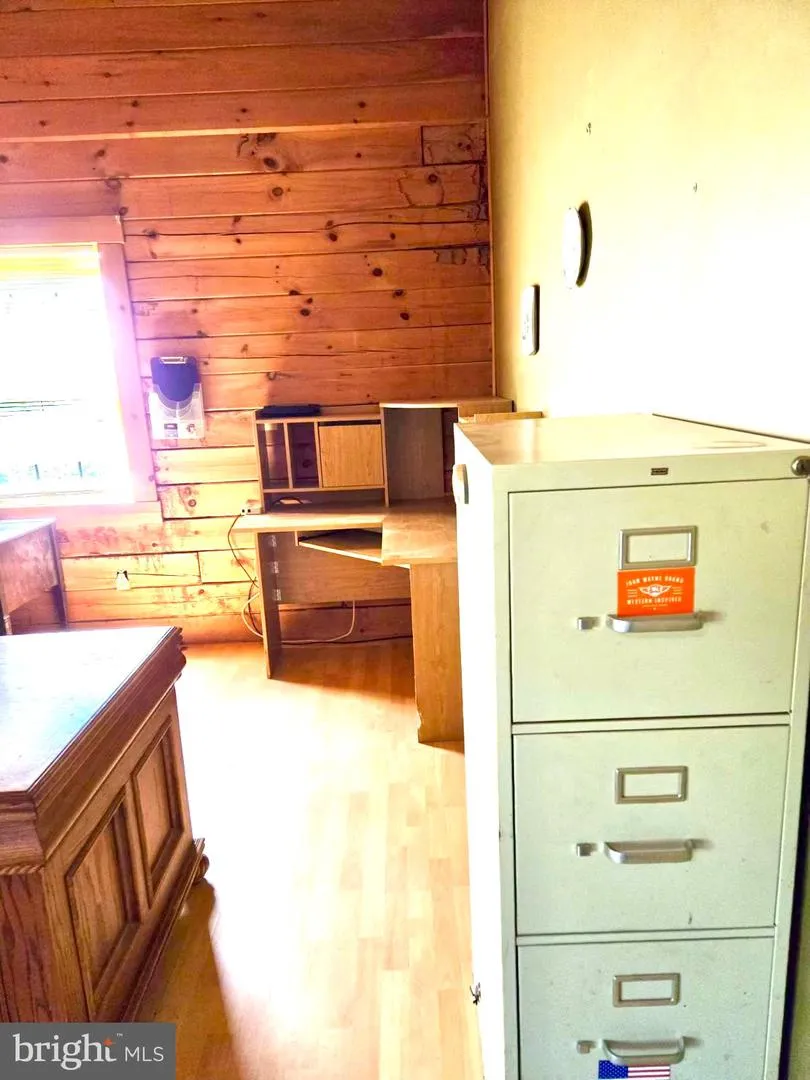 219 FOX SQUIRREL LANE Cabins, WV 26855