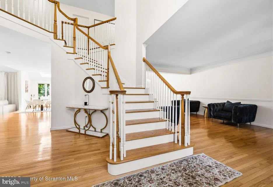 562 COUNTRY CLUB ROAD Easton, PA 18045