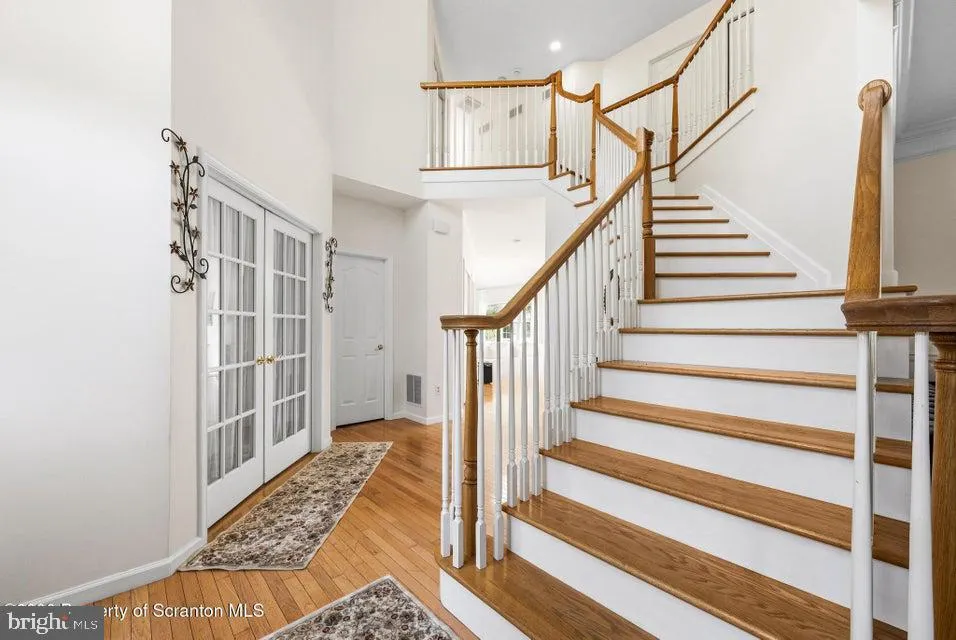 562 COUNTRY CLUB ROAD Easton, PA 18045