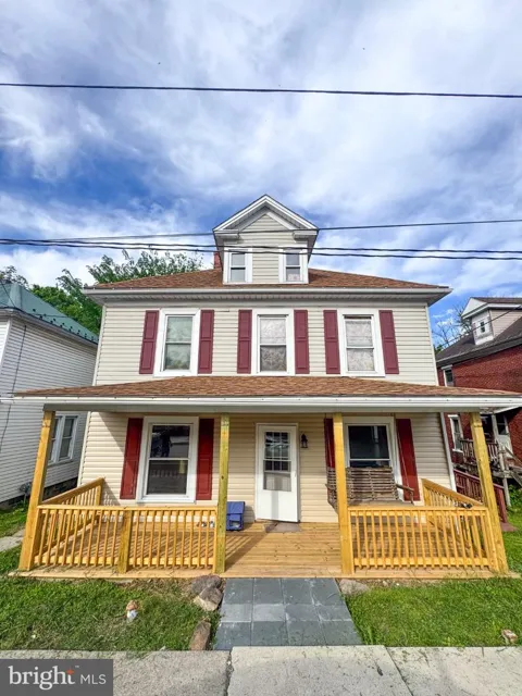 125 MAIN STREET