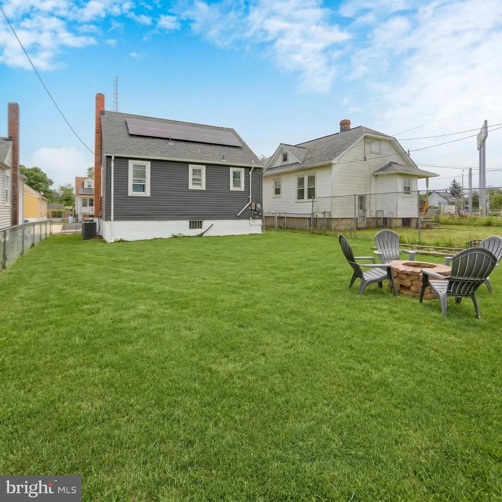 24 LINCOLN AVENUE Baltimore, MD 21228