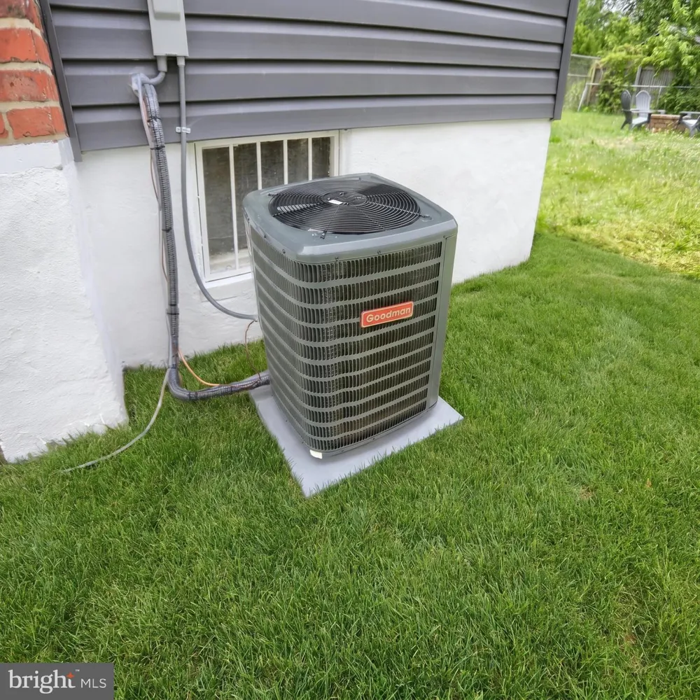 24 LINCOLN AVENUE Baltimore, MD 21228
