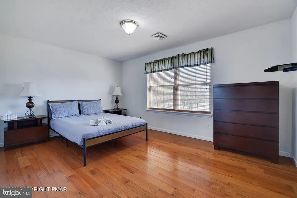 250 BEAVER DAM ROAD Long Pond, PA 18334