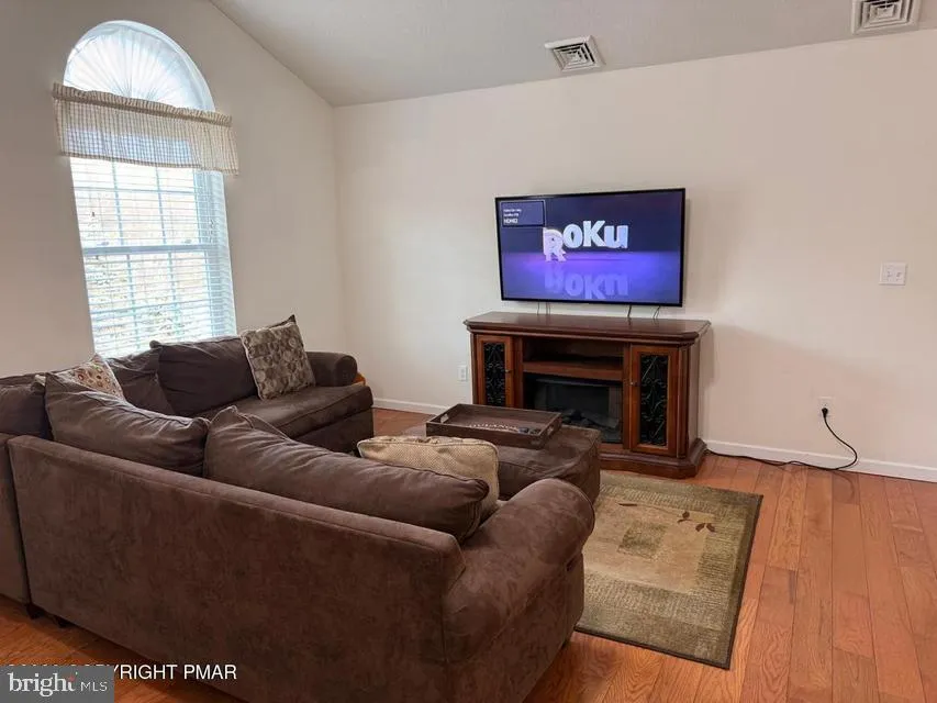 250 BEAVER DAM ROAD Long Pond, PA 18334