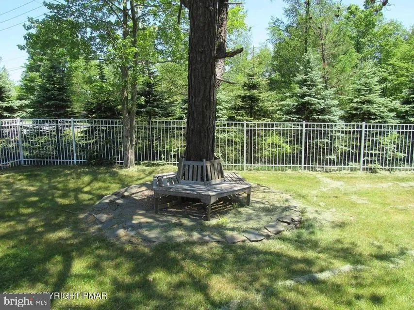 250 BEAVER DAM ROAD Long Pond, PA 18334