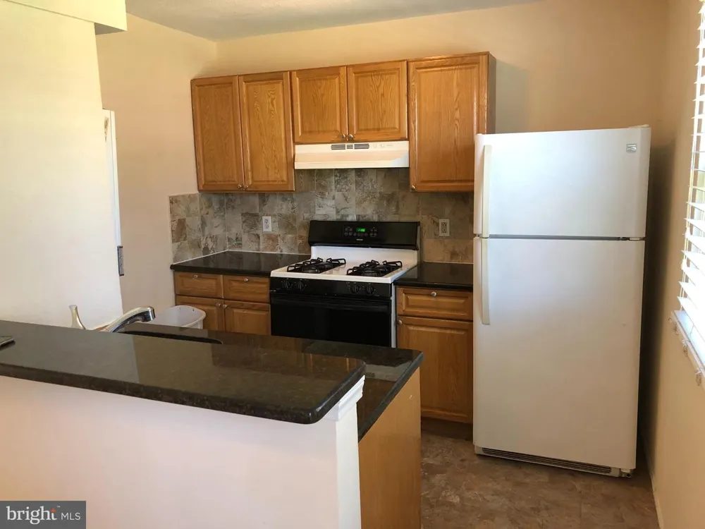 100 PARK BLVD #75B Cherry Hill, NJ 08034