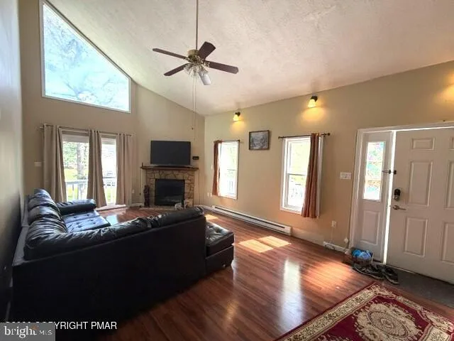 181 GRANITE ROAD Long Pond, PA 18334