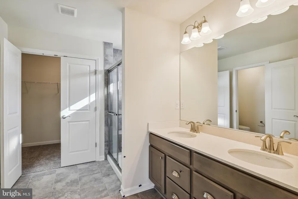 6007 SELLNER LANE Clinton, MD 20735