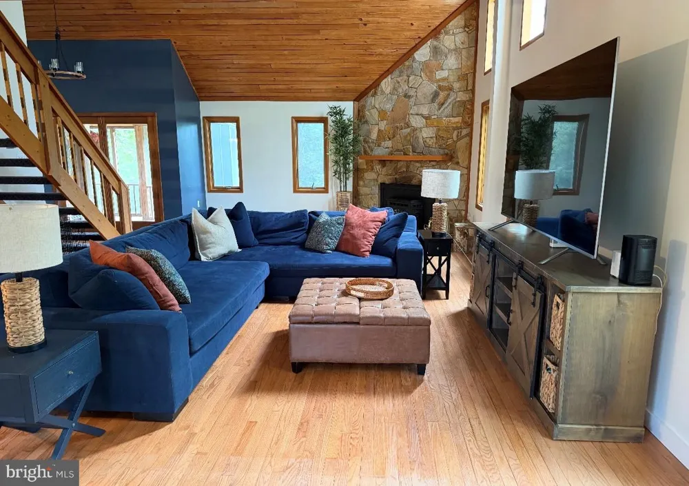 5221 MOUNTAIN VIEW DRIVE Broad Run, VA 20137